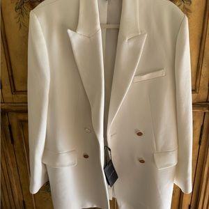 New with tags Halston cream blazer